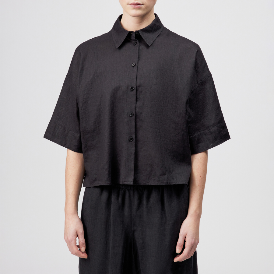 DRYKORN YARIKA Kastige Hemdbluse in Leinen-Baumwoll Mix schwarz 1